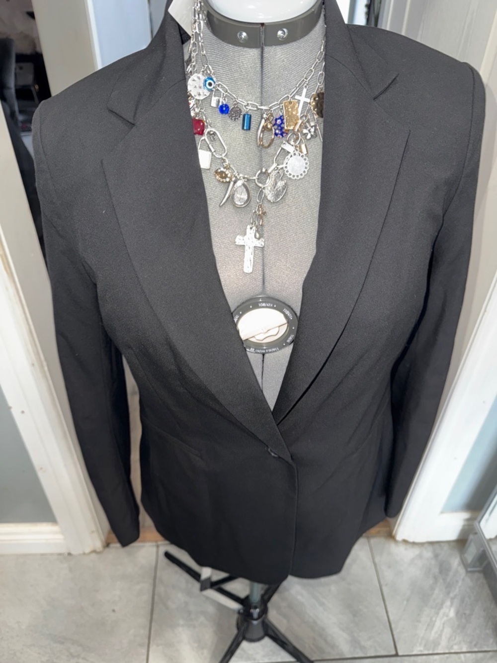 NWT- H&M Black Women's Tailored Blazer Jacket - M